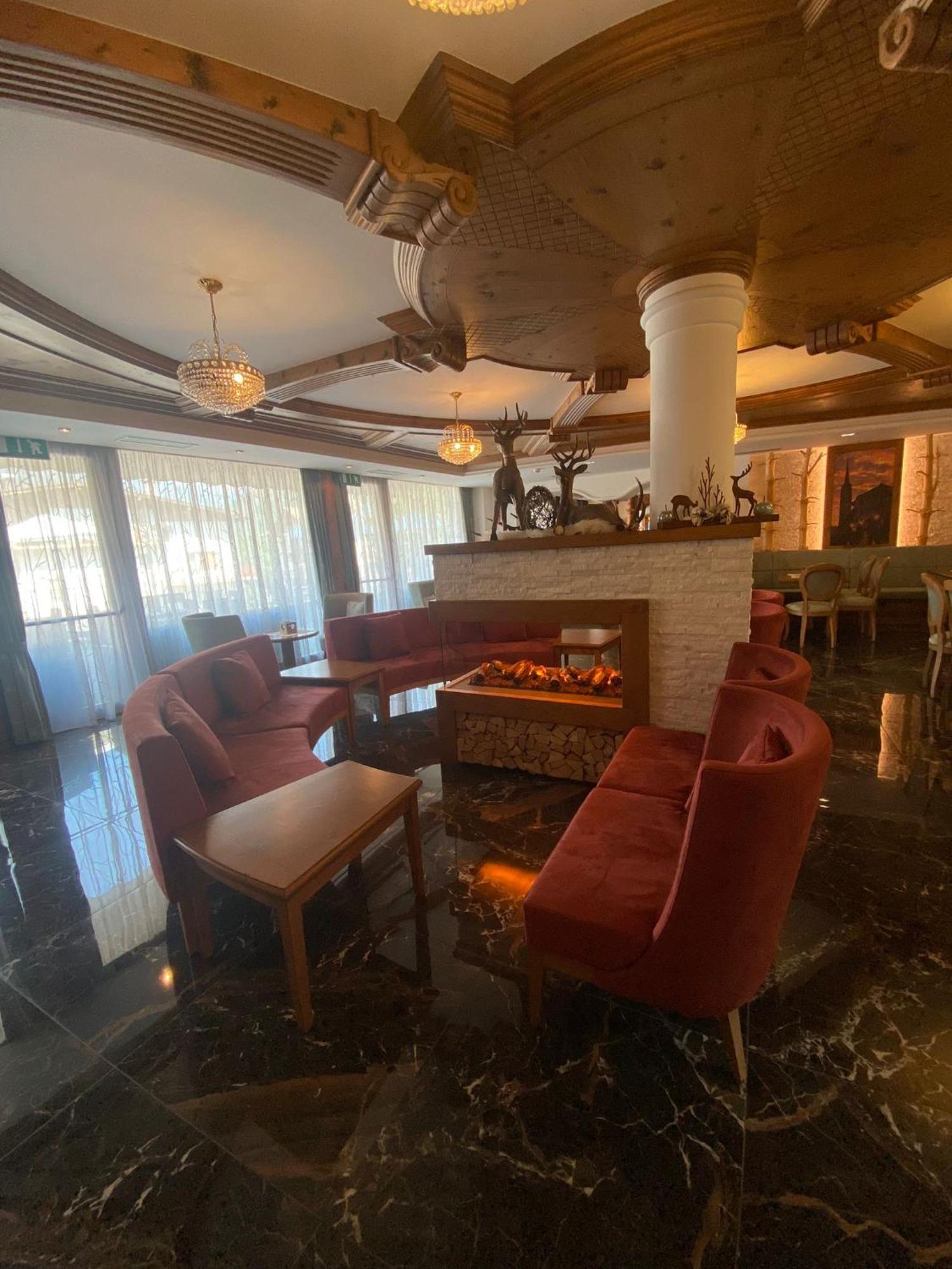 Family Hotel La Perla Fiera Di Primiero Dış mekan fotoğraf