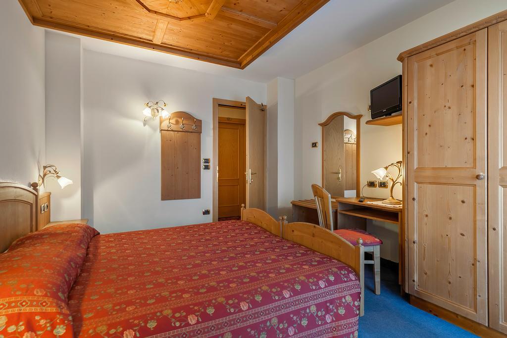 Family Hotel La Perla Fiera Di Primiero Dış mekan fotoğraf